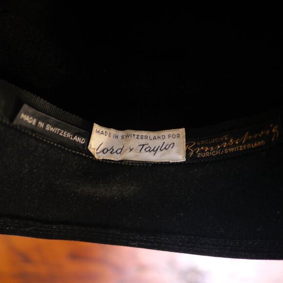 Vintage LORD & TAYLOR Made in Switzerland Black Wool Grosgrain Ribbon Cloche Hat main image 4